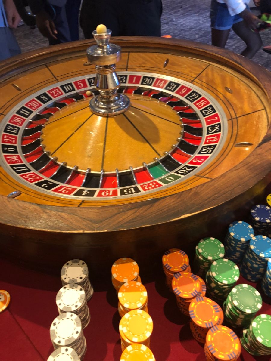 cafecasino کھلاڑیوں کے لیے لائیو کیسینو سیکشن