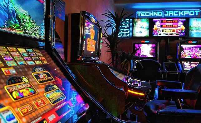 پاکستان میں cafecasino کا آن لائن کیسینو سیکشن کھولیں۔